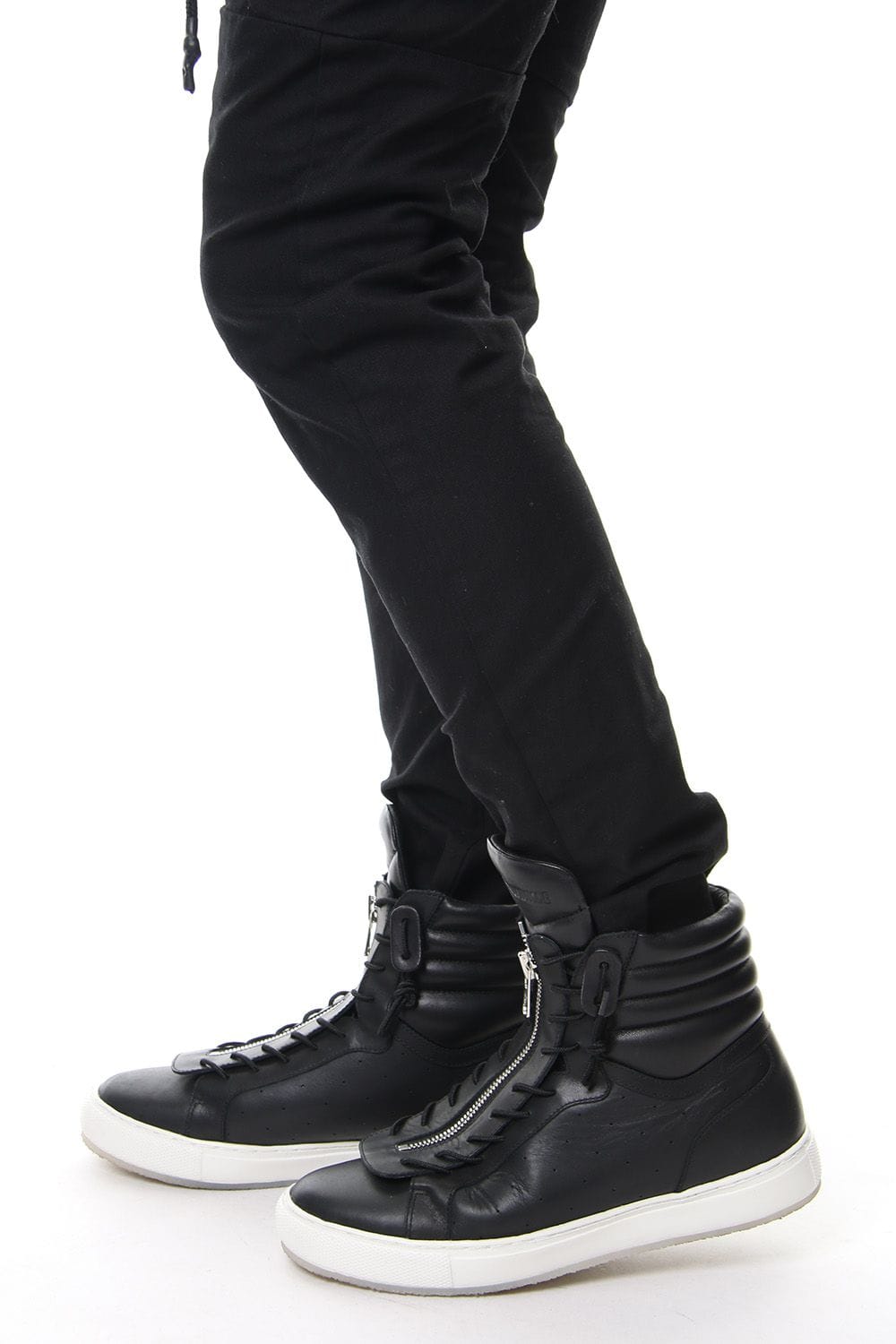 FRONT ZIP HIGH  SNEAKER Black