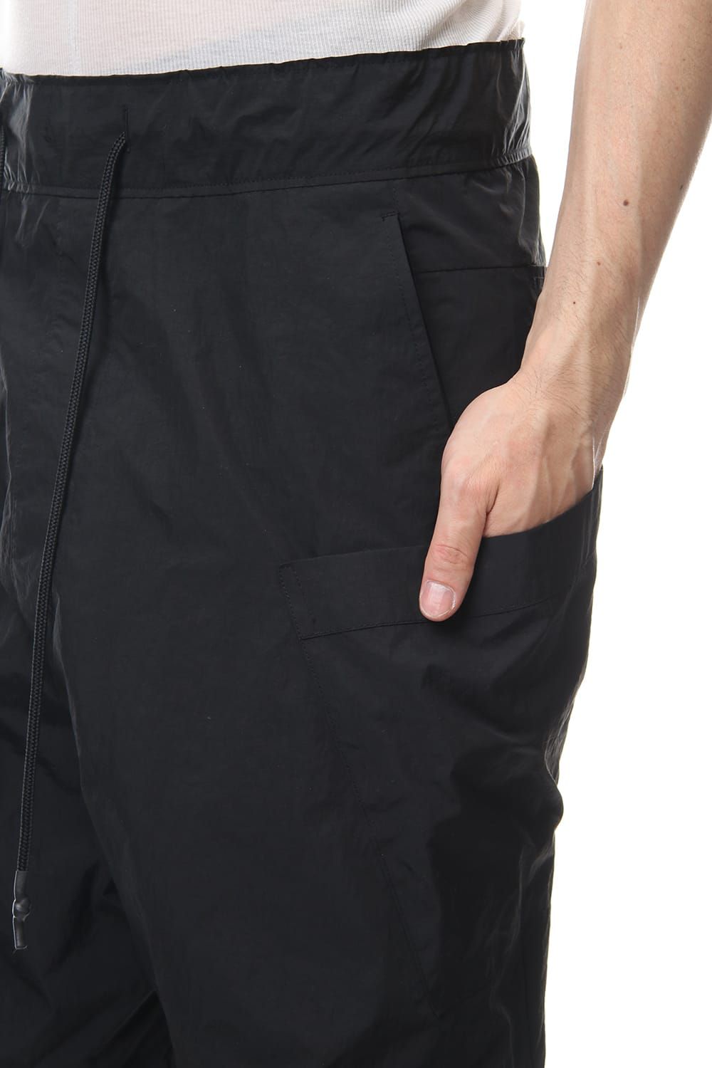 CROPPED CARGO PANTS Black