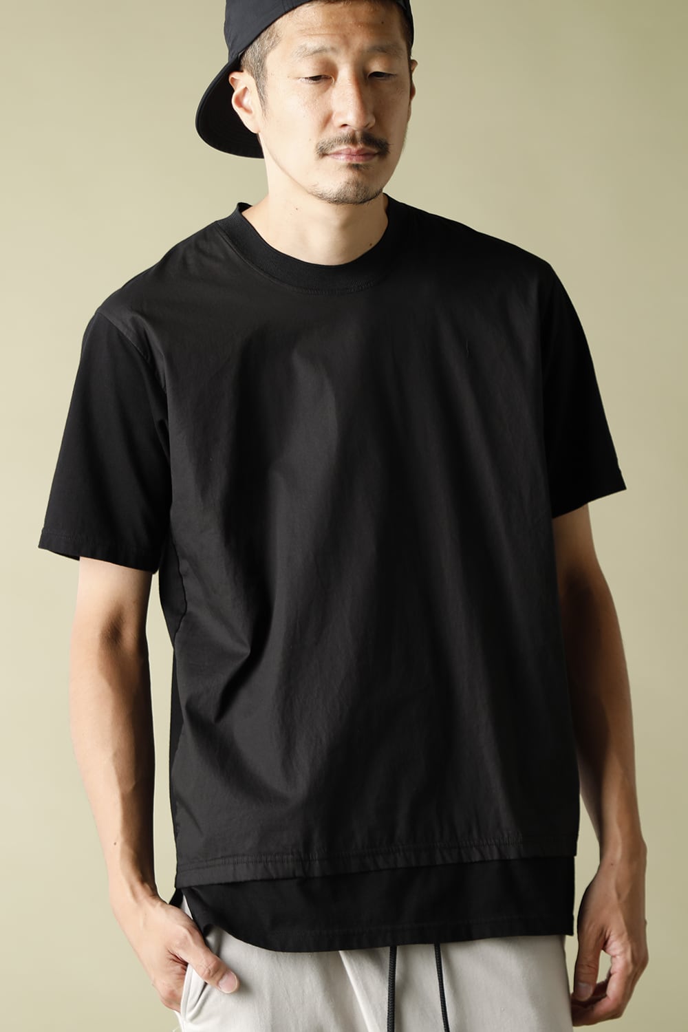 Layered-T Black