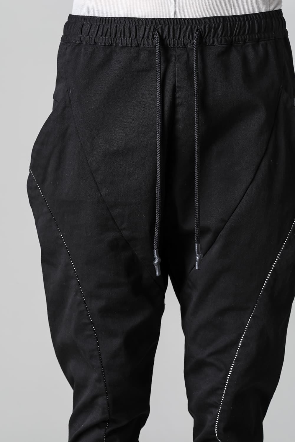 Revolution Solid Black