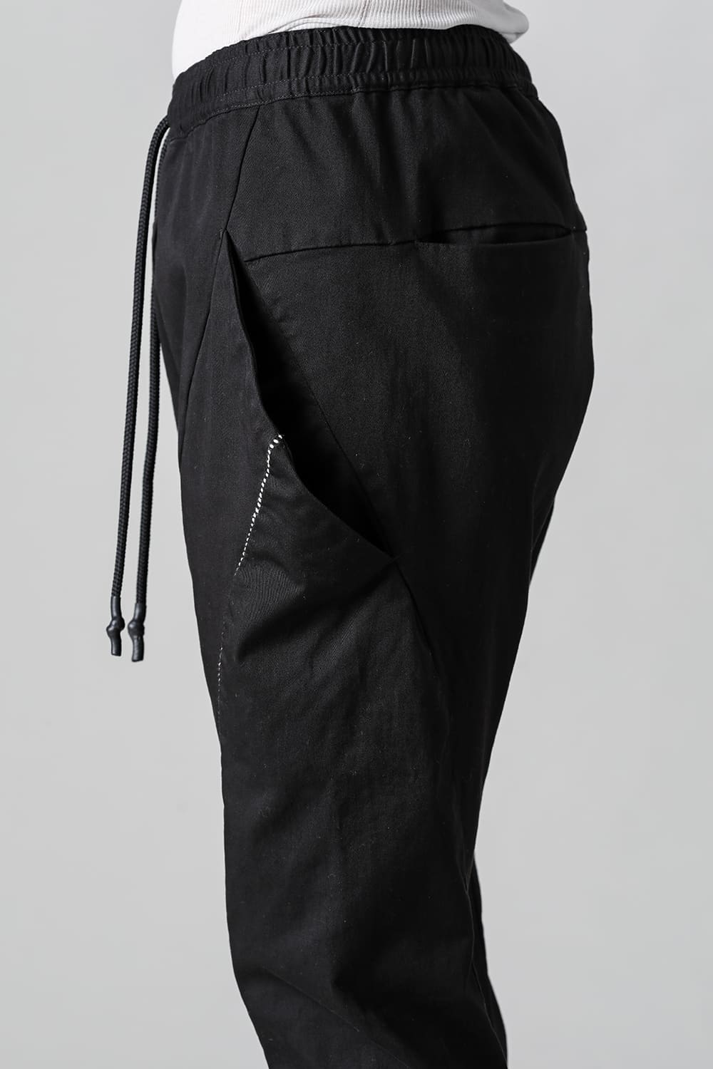 Revolution Solid Black