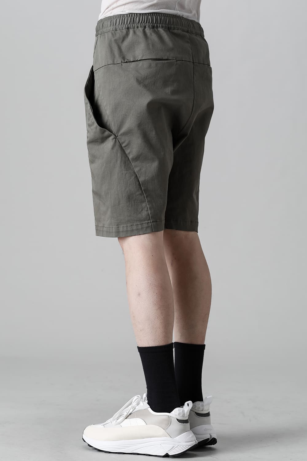 Revolution Solid Shorts Army Khaki