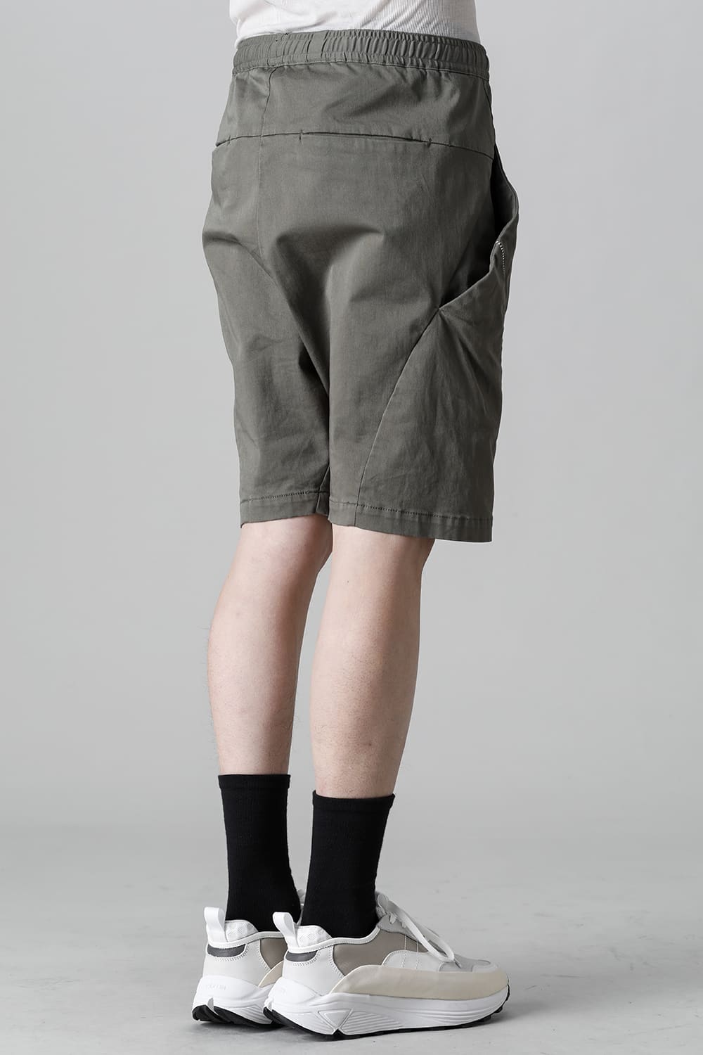 Revolution Solid Shorts Army Khaki