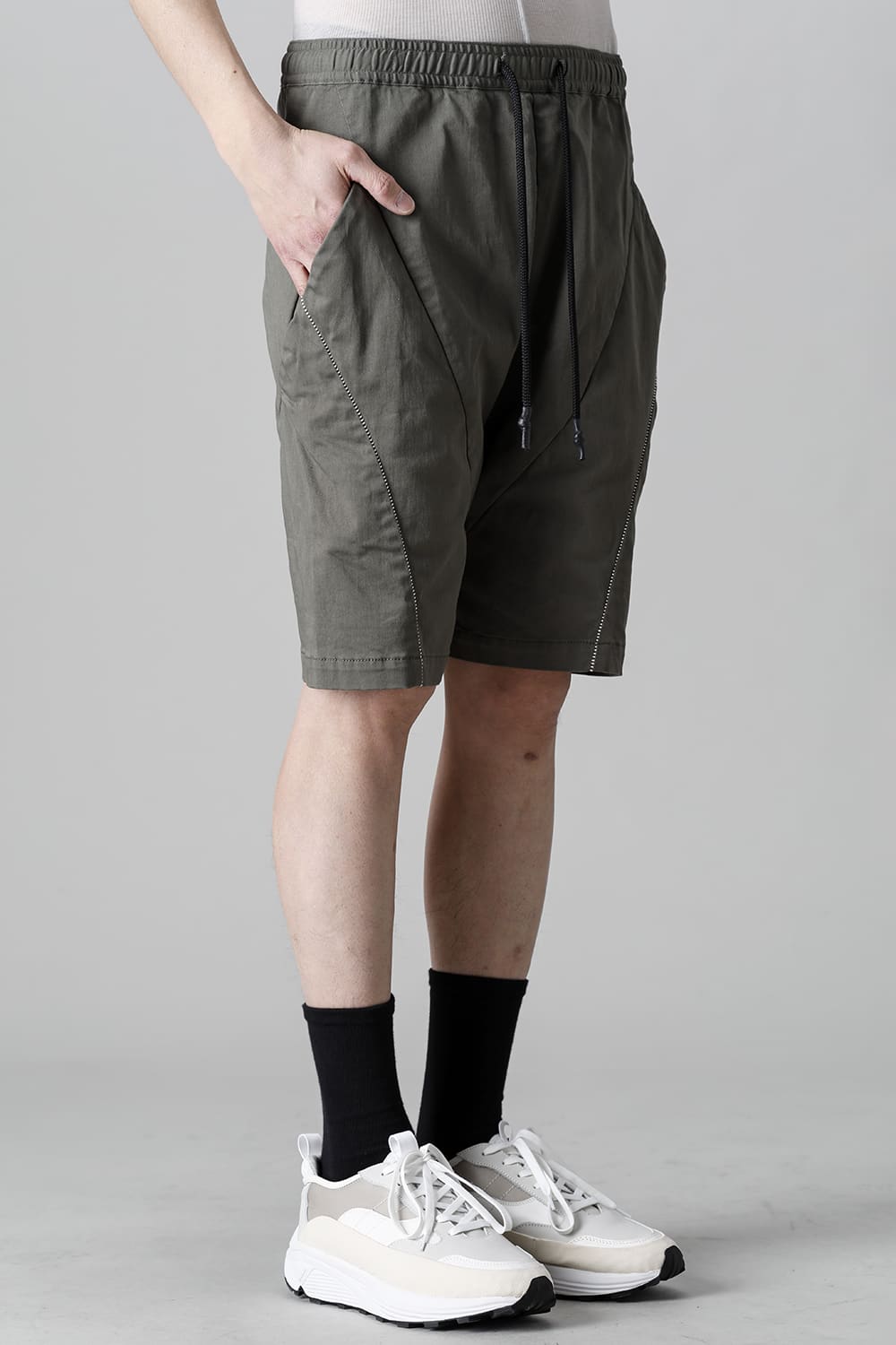 Revolution Solid Shorts Army Khaki