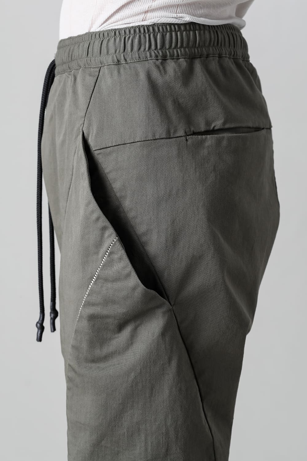 Revolution Solid Shorts Army Khaki