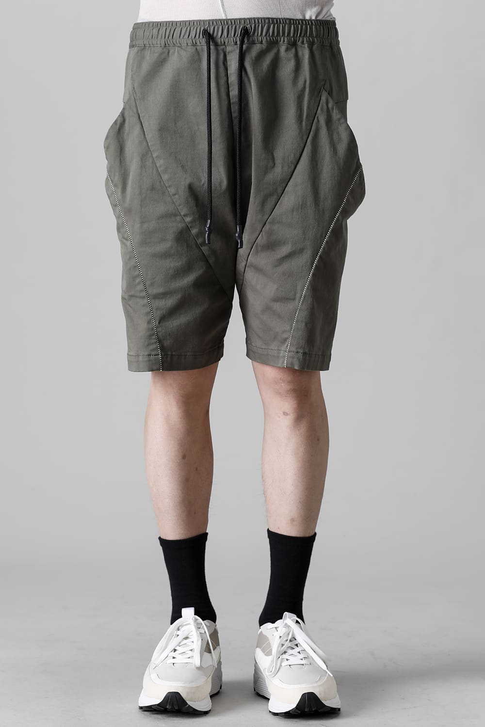 Revolution Solid Shorts Army Khaki