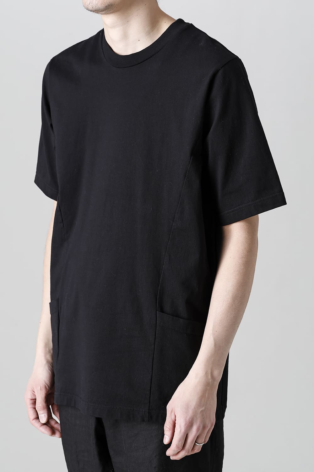 Side Pocket T Black