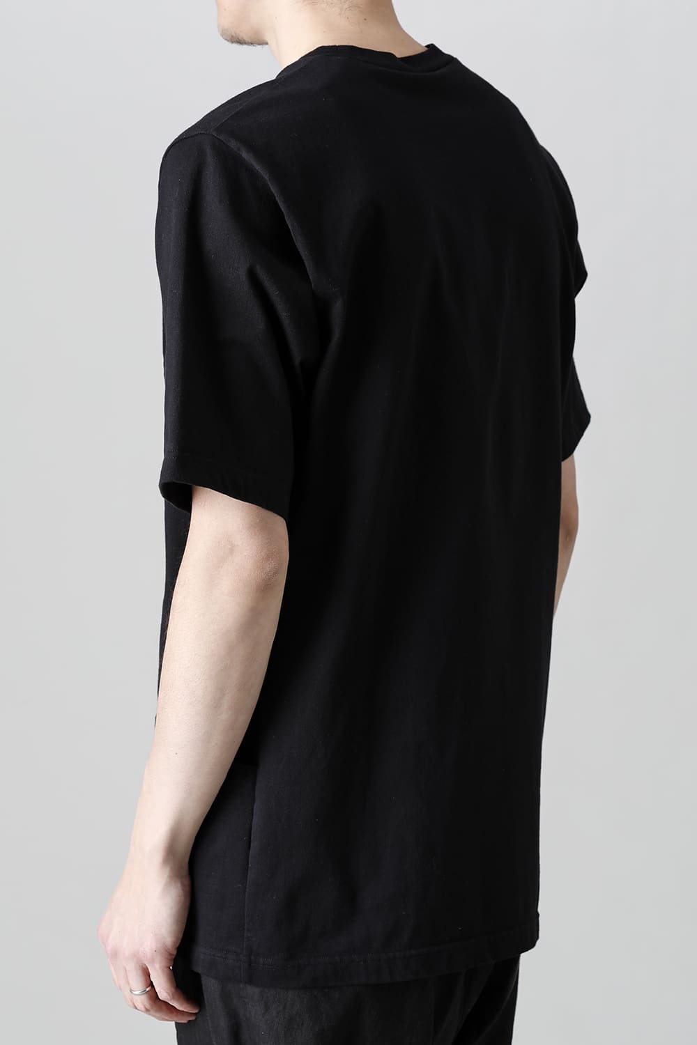 Side Pocket T Black