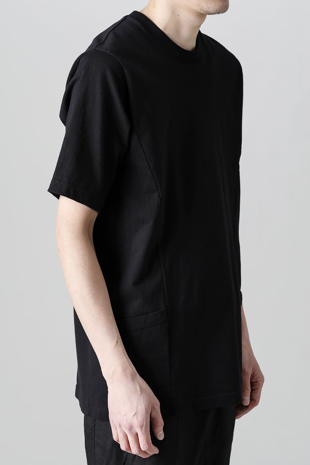 Side Pocket T Black