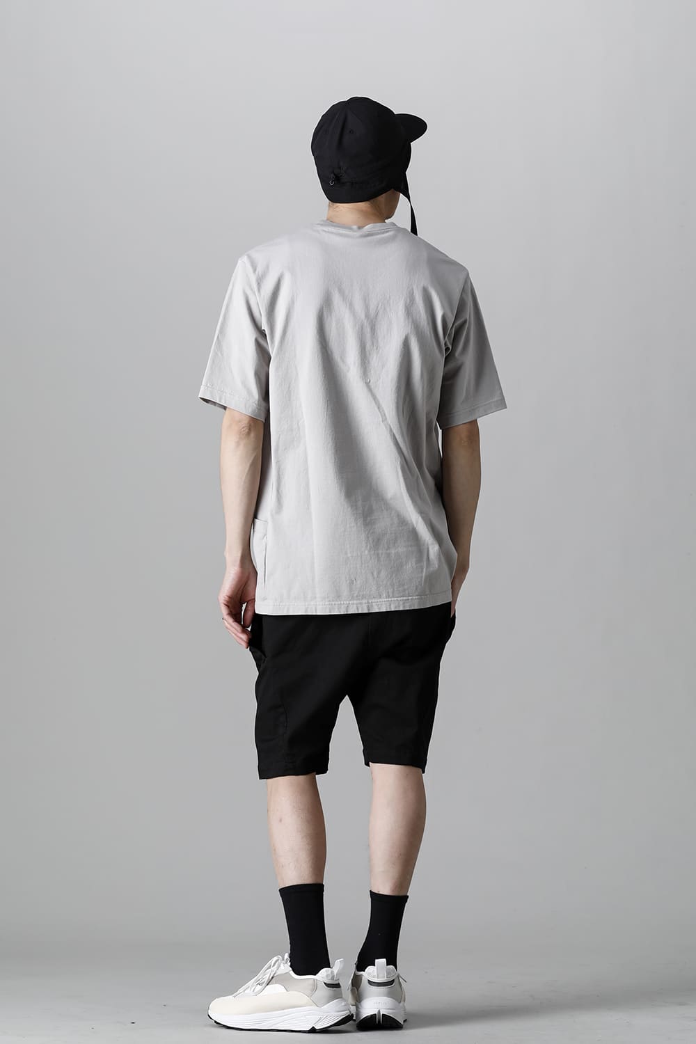 Side Pocket T Sand Beige