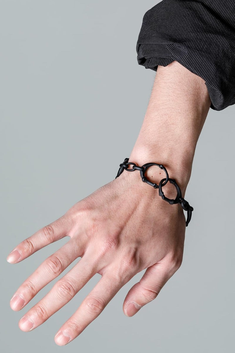 bone shaped carabiner bracelet.-S- Black