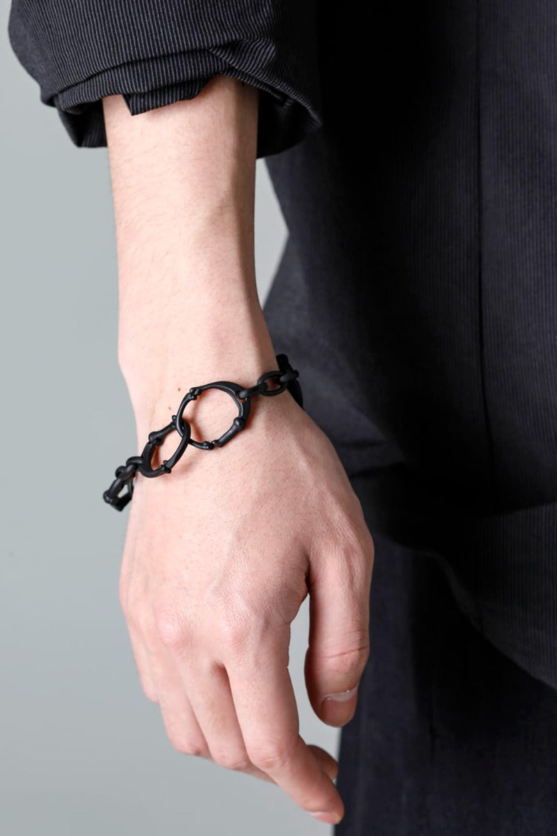 bone shaped carabiner bracelet.-S- Black