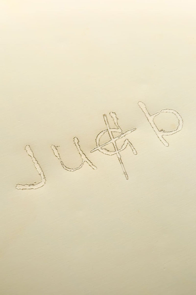 judb metal badge. (large) Gold