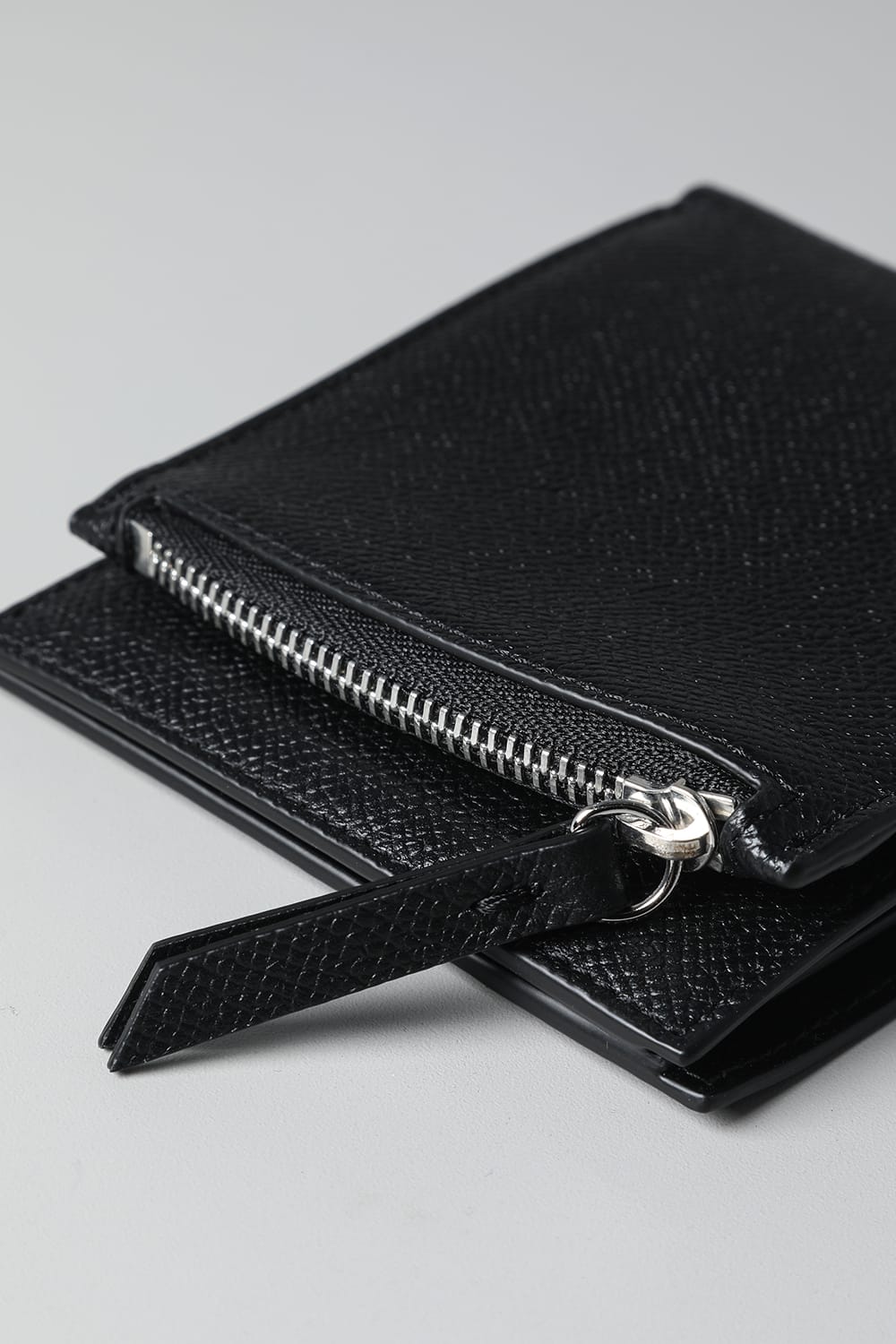 ミディアム フリップ フラップ ウォレット