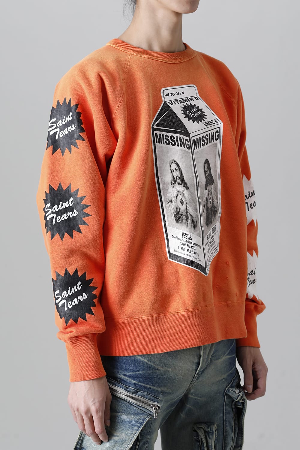 DENIM TEARS × ©SAINT M×××××× "SAINT TEARS" MILK PACK Raglan sleeve Sweat shirt