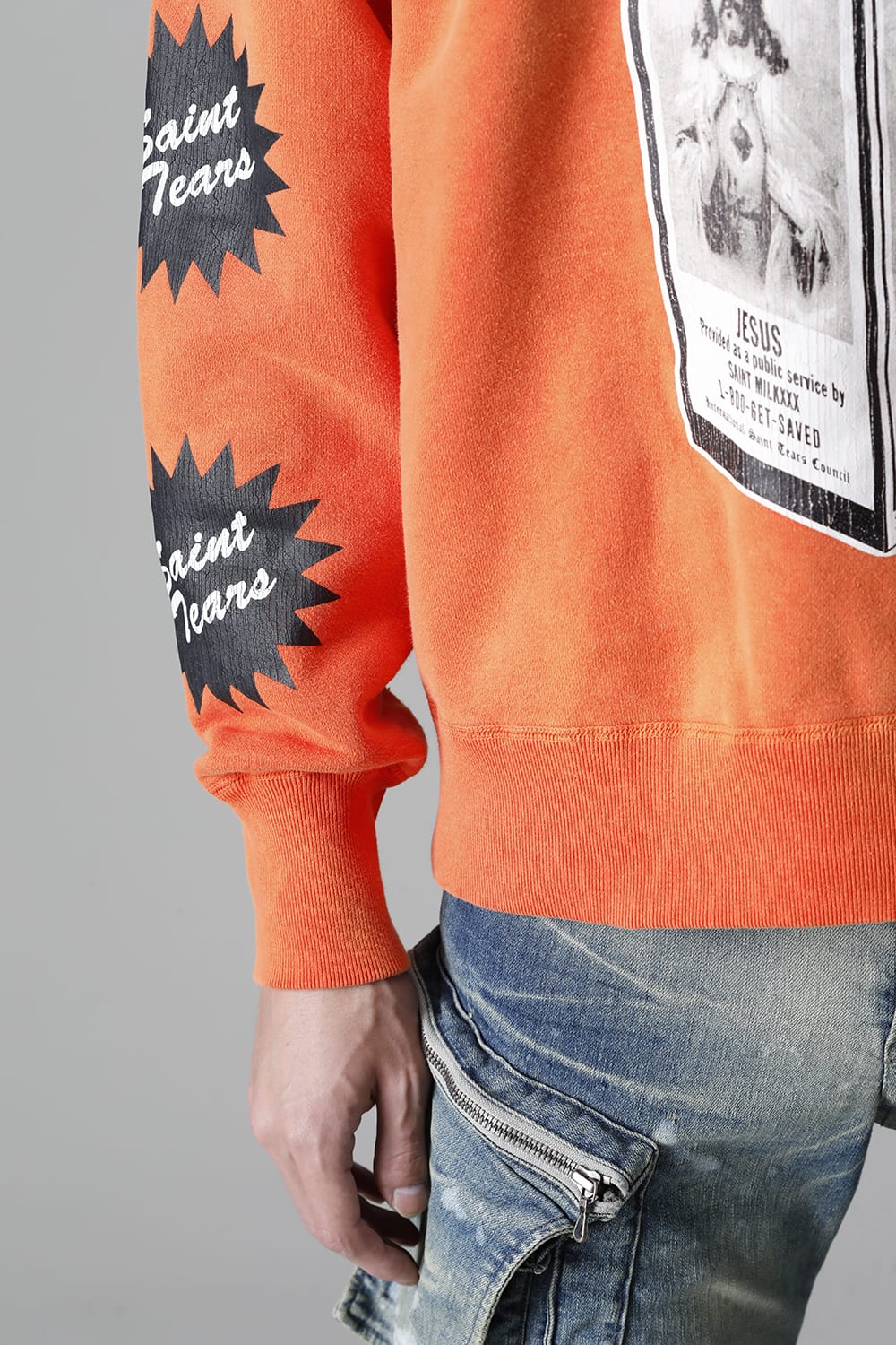 DENIM TEARS × ©SAINT M×××××× "SAINT TEARS" MILK PACK Raglan sleeve Sweat shirt