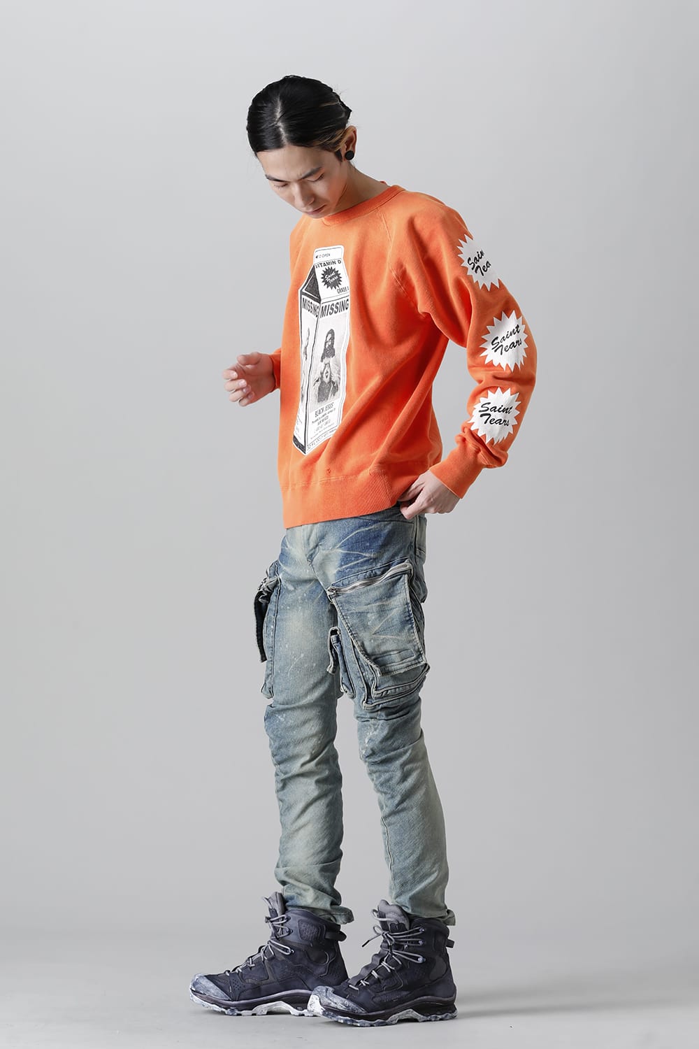 DENIM TEARS × ©SAINT M×××××× "SAINT TEARS" MILK PACK Raglan sleeve Sweat shirt