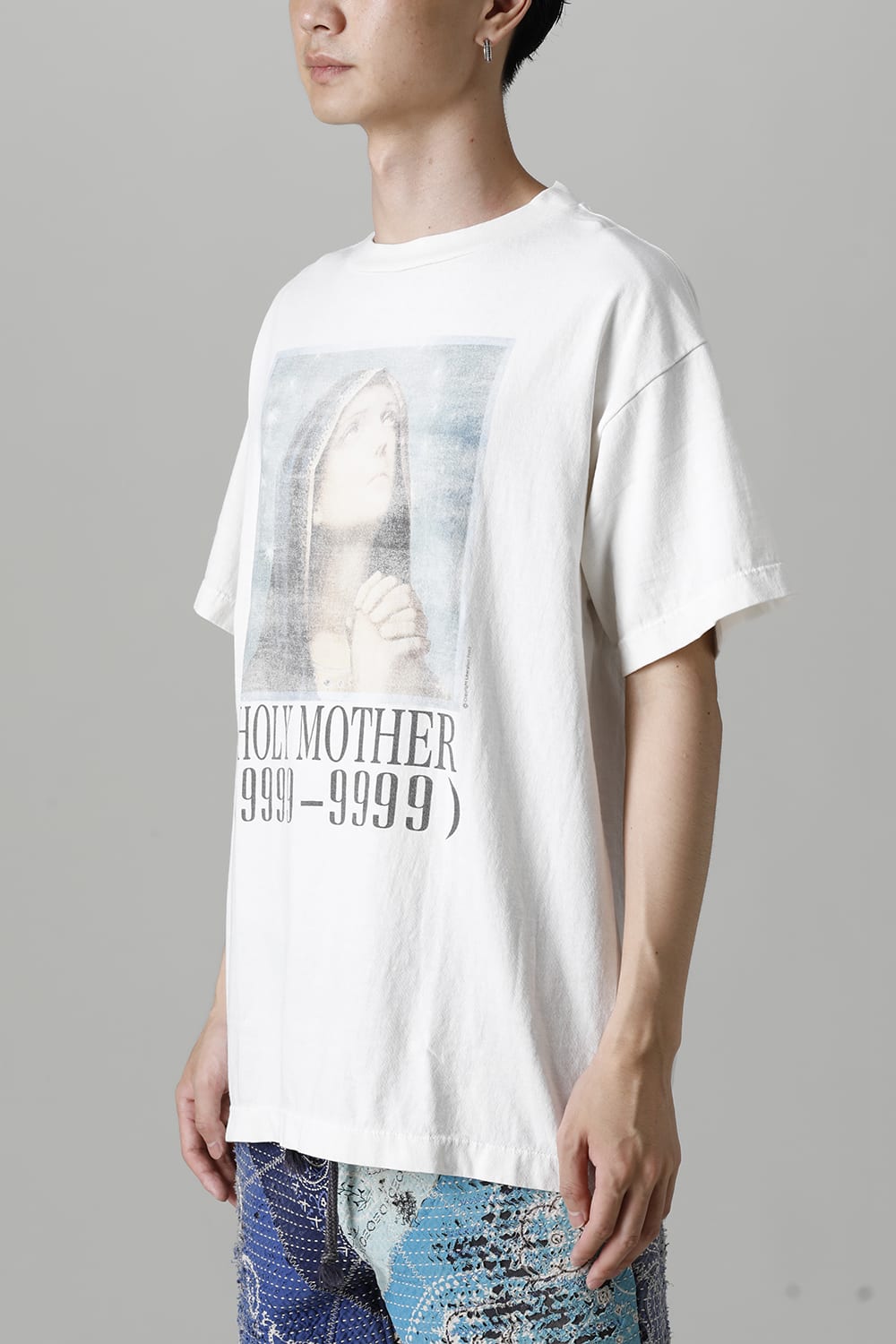 HOLY MOTHER Short sleeve T-shirt