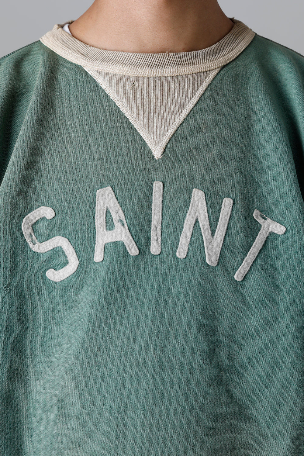 Holy Relics Felt Raglan sleeve Sweat shirt