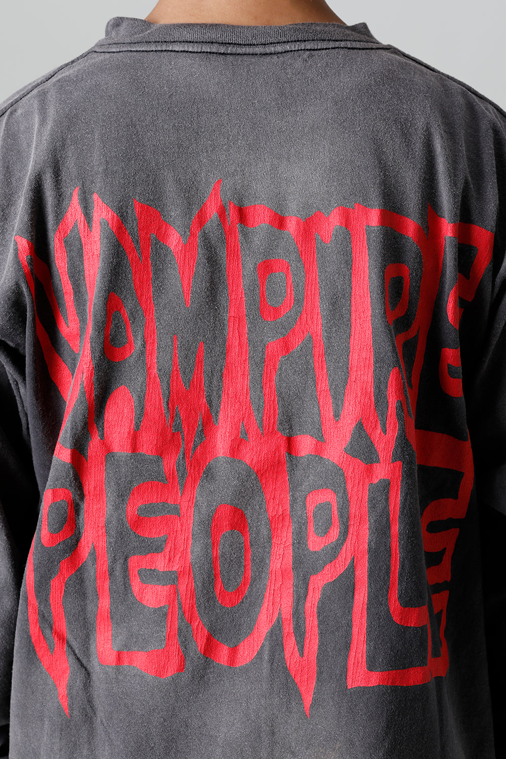 VAMPIRE PPLE Lonng sleeve T-shirt