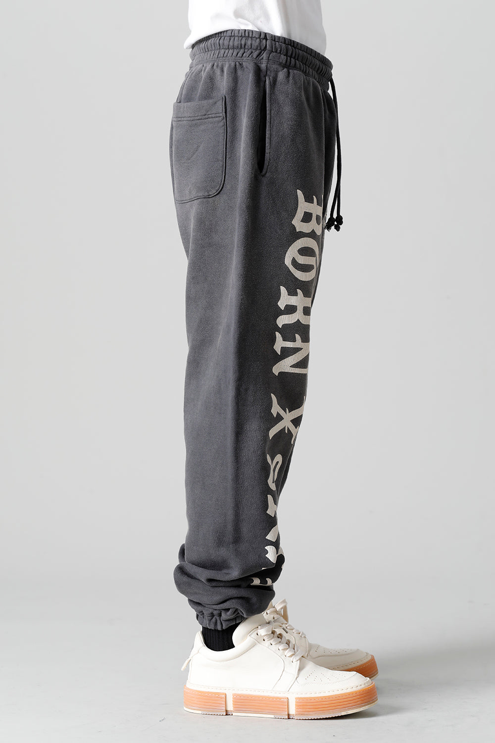 BORN X RAISED × ©SAINT M×××××× Sweat pants