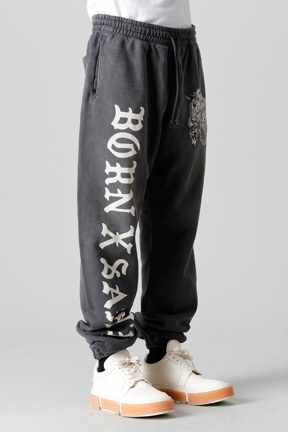 BORN X RAISED × ©SAINT M×××××× Sweat pants