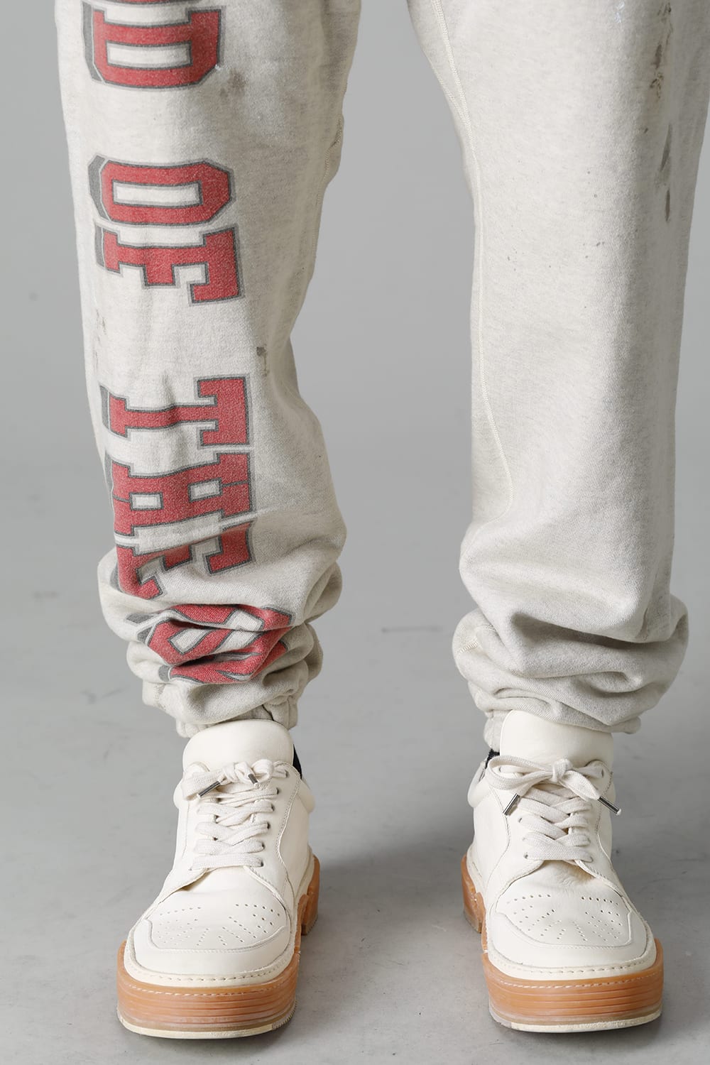 DENIM TEARS × ©SAINT M×××××× "SAINT TEARS" HOLY GRAIL Sweat pants Grey