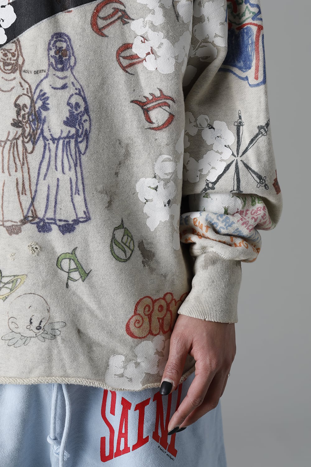 DENIM TEARS × ©SAINT M×××××× "SAINT TEARS" Graffiti Hoodie