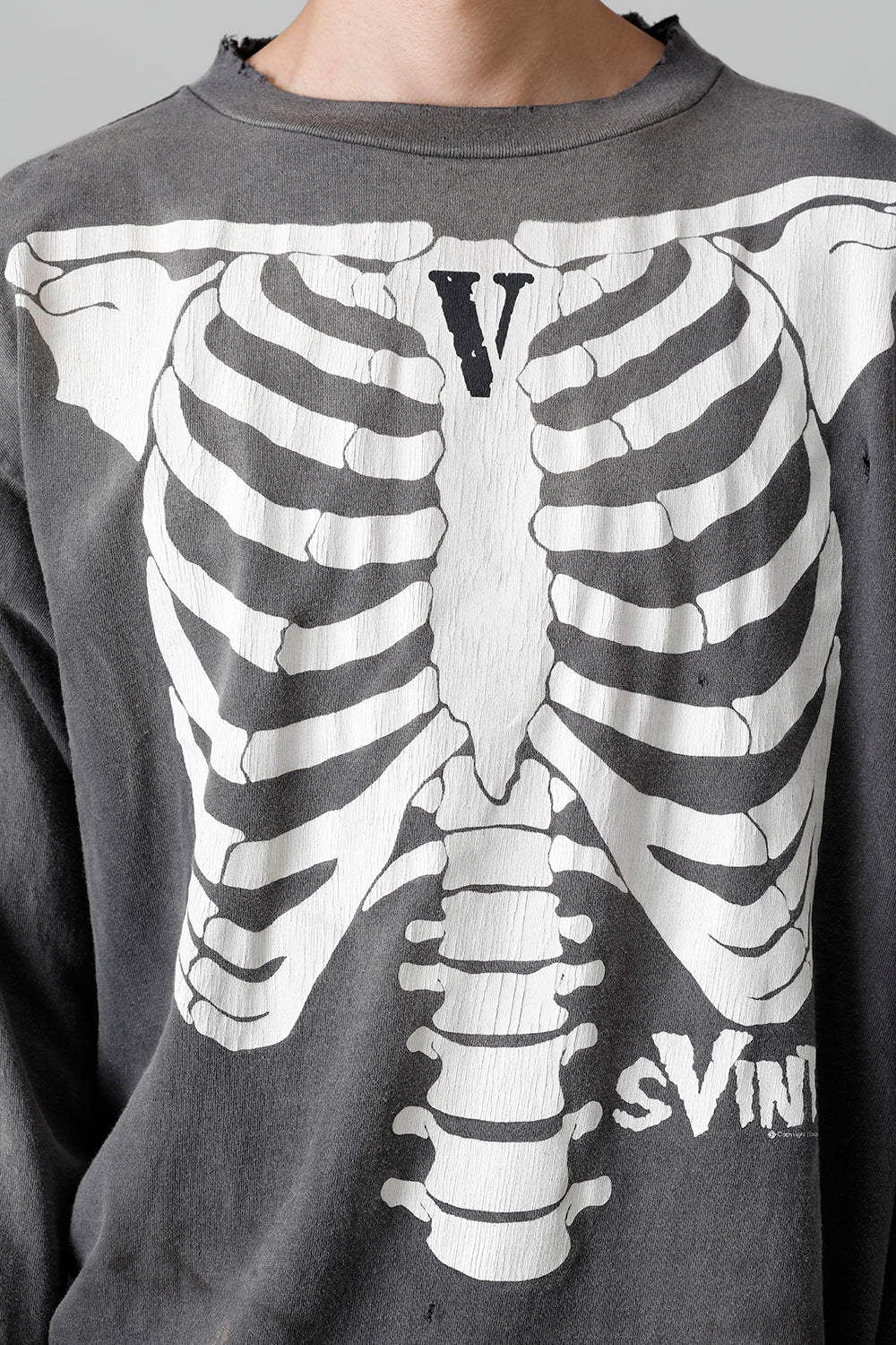 VLONE × ©SAINT M×××××× BONE Long sleeve T-shirt