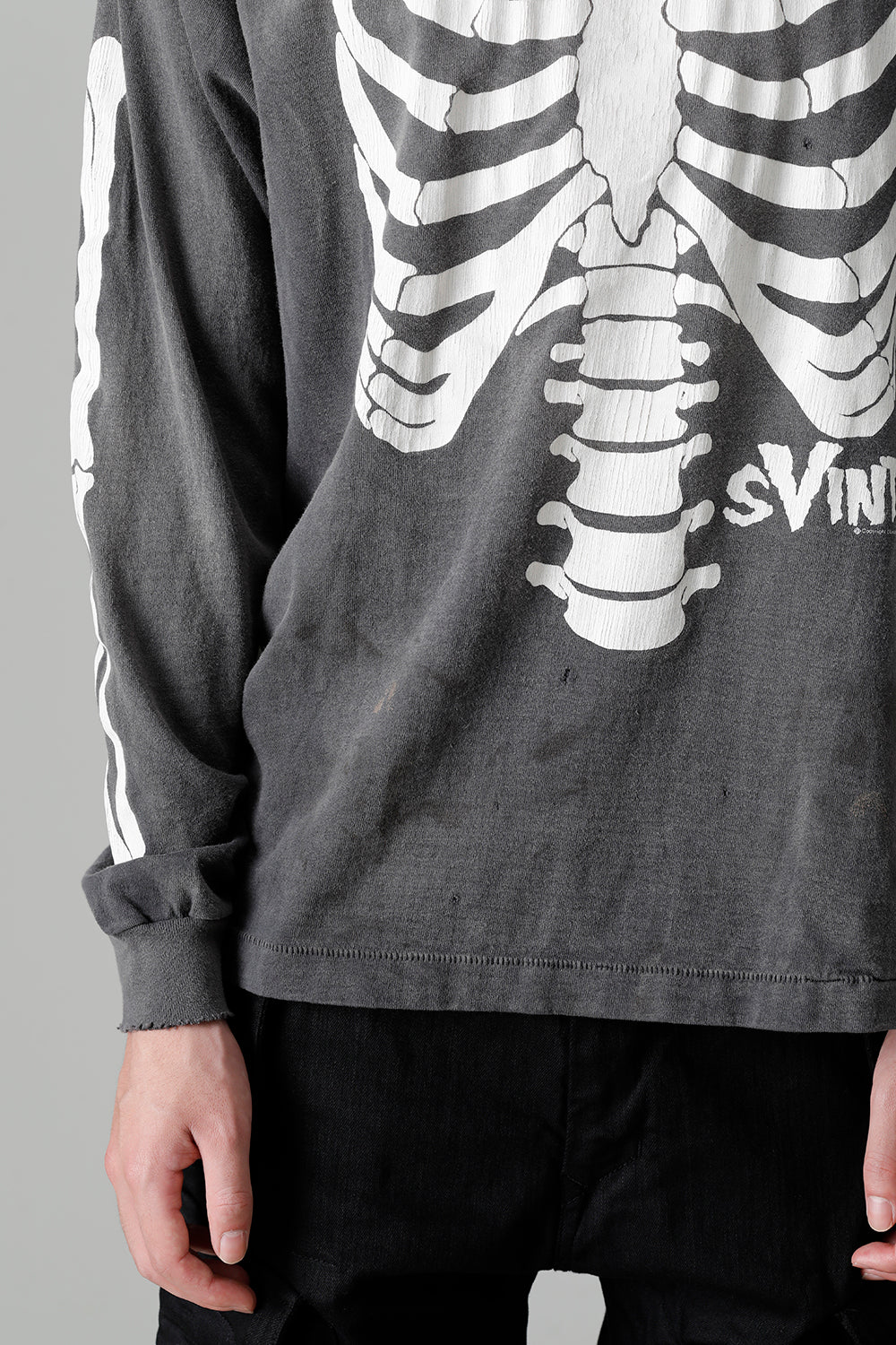 VLONE × ©SAINT M×××××× BONE Long sleeve T-shirt