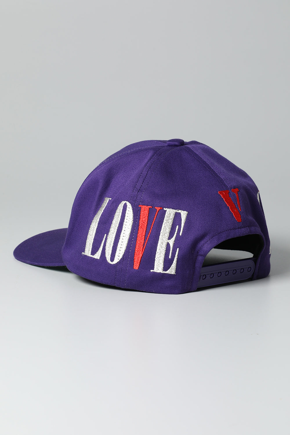 VLONE × ©SAINT M×××××× Cap Purple