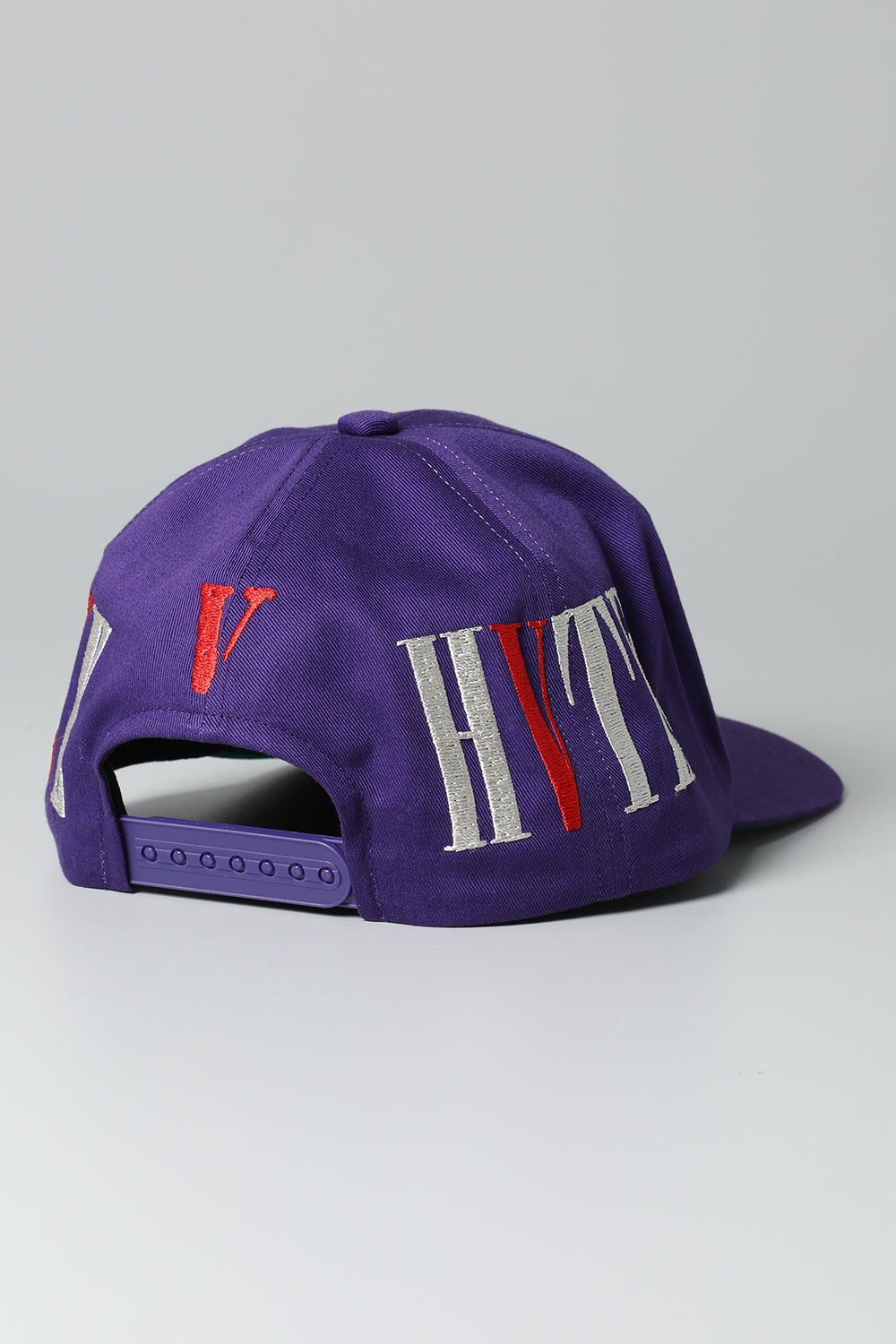 VLONE × ©SAINT M×××××× Cap Purple