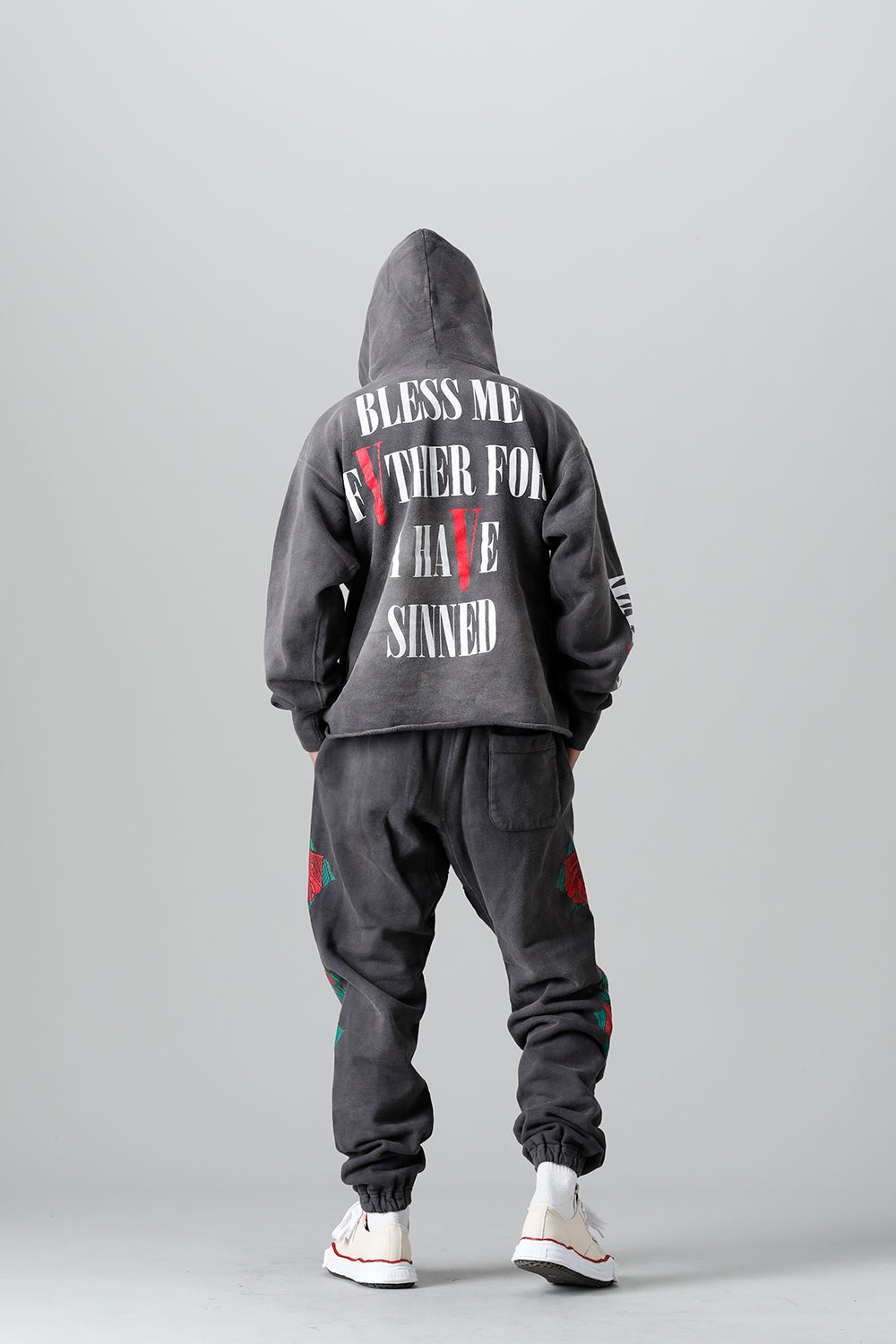 VLONE × ©SAINT M×××××× Sweat pants