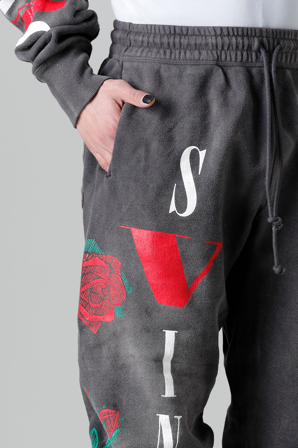 VLONE × ©SAINT M×××××× Sweat pants