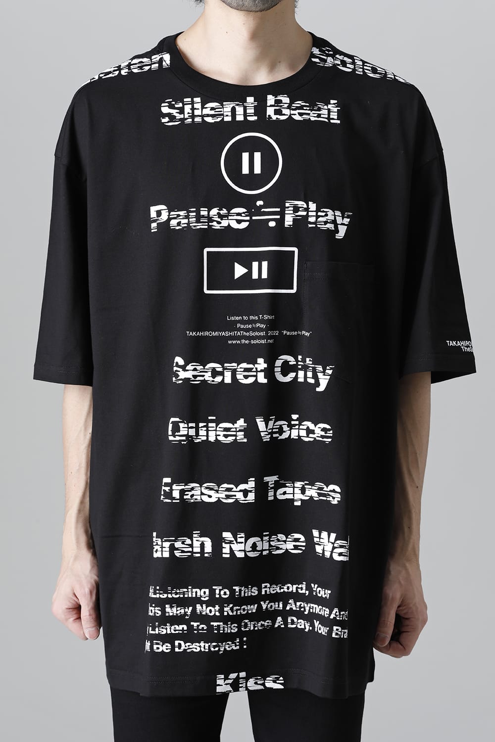 oversized s/s t. (pause≒play) Black