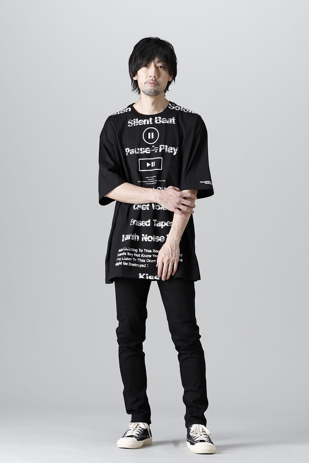 oversized s/s t. (pause≒play) Black
