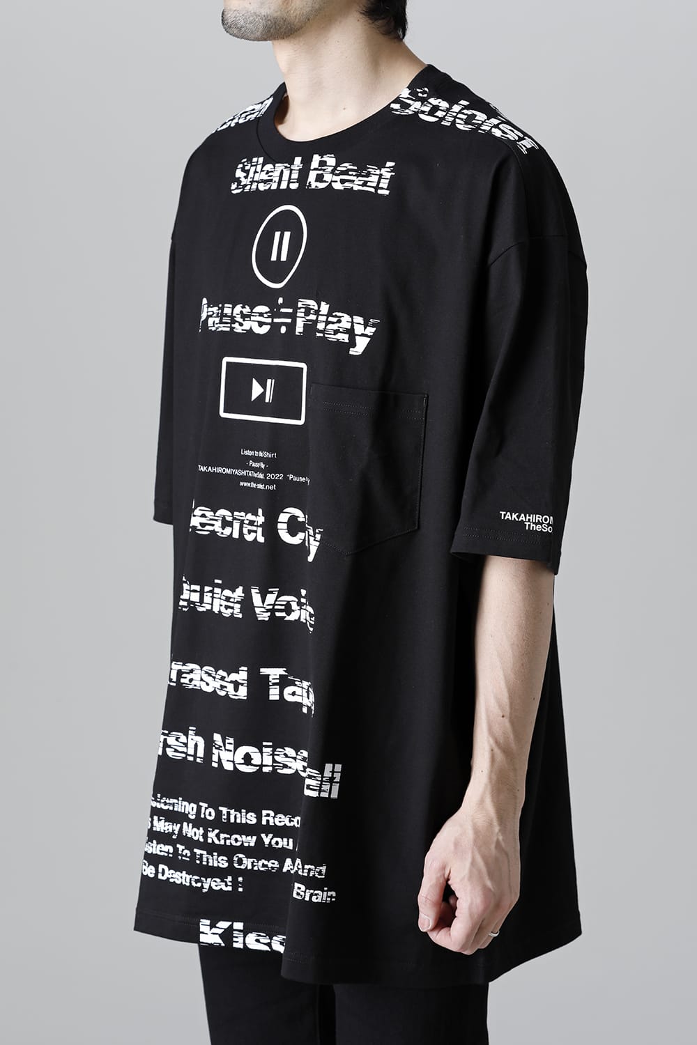 oversized s/s t. (pause≒play) Black