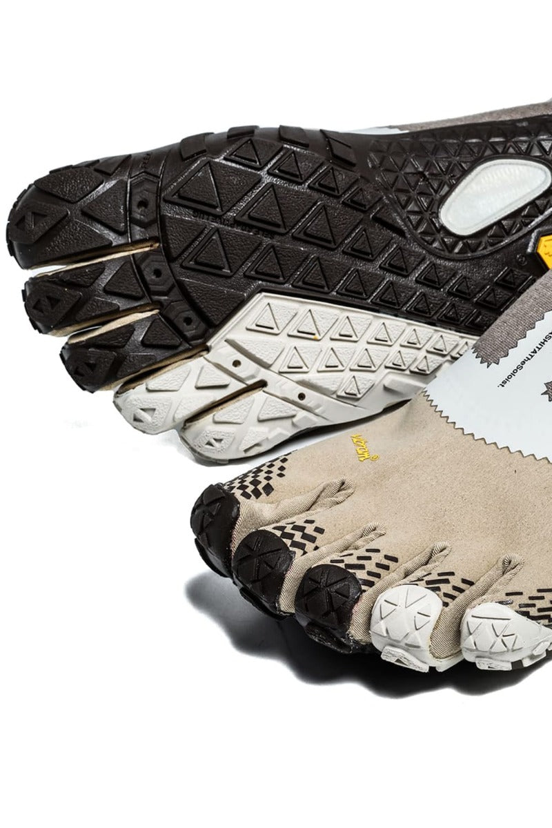 nin-sabo-soloist.(fivefinger slip on) Beige