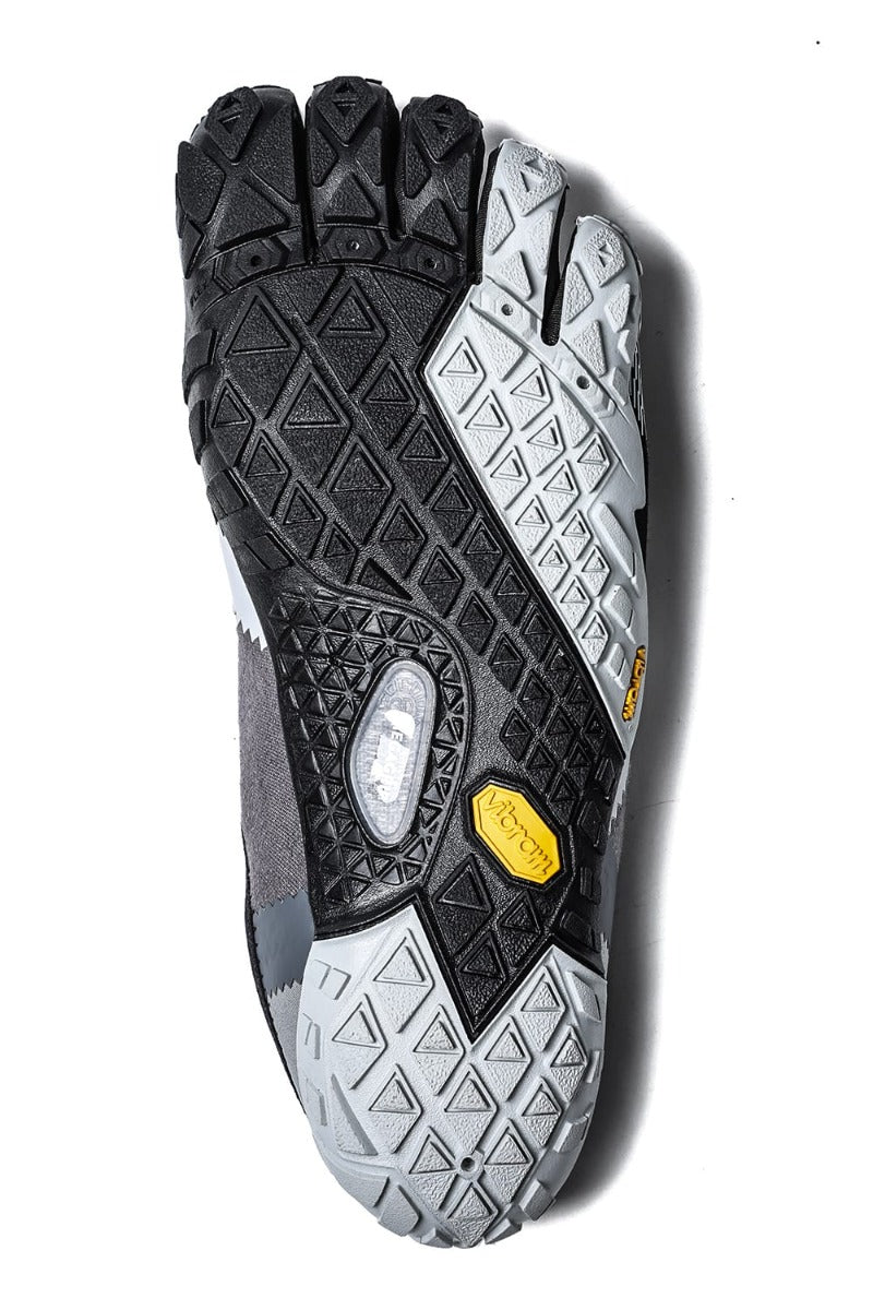 nin-sabo-soloist.(fivefinger slip on) Black