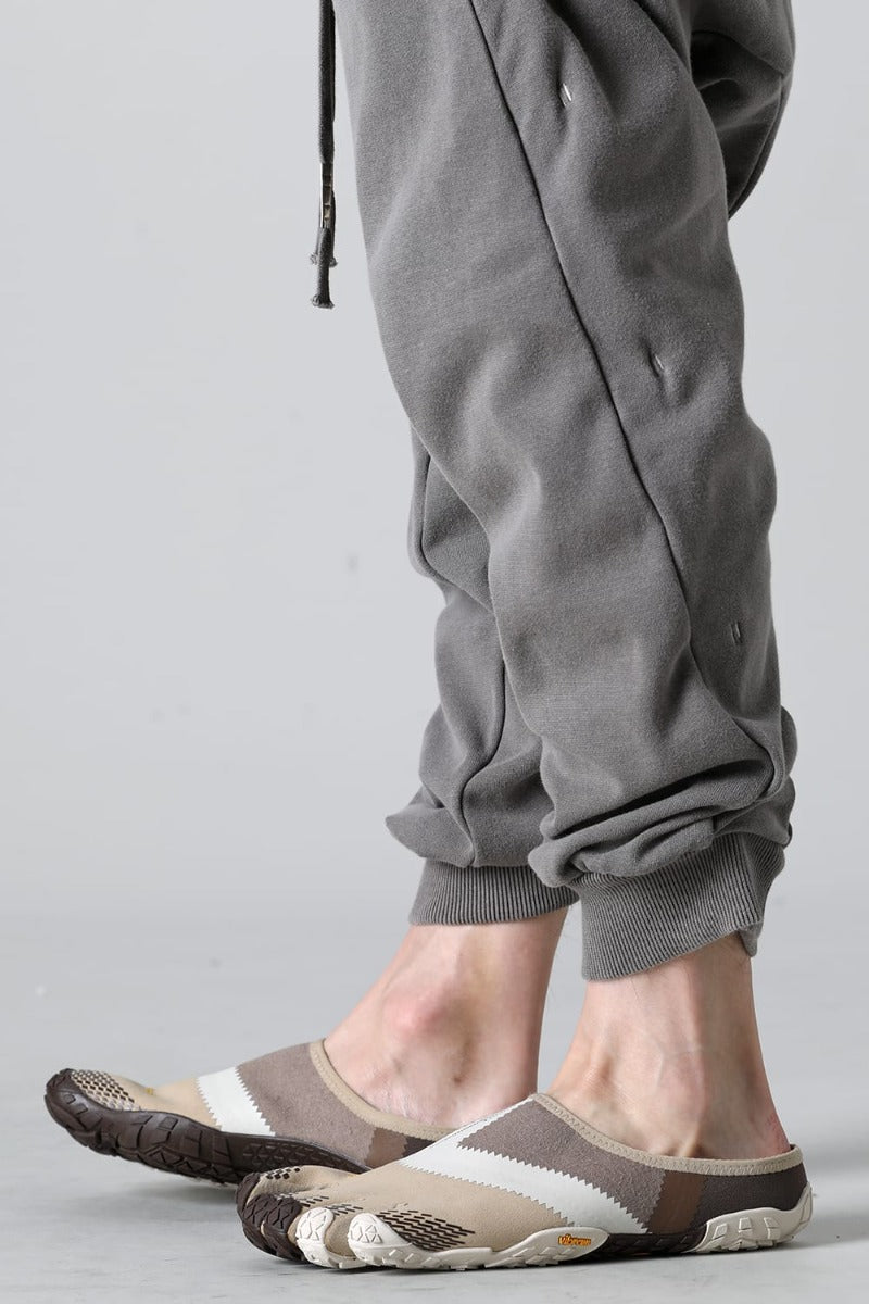 nin-sabo-soloist.(fivefinger slip on) Beige