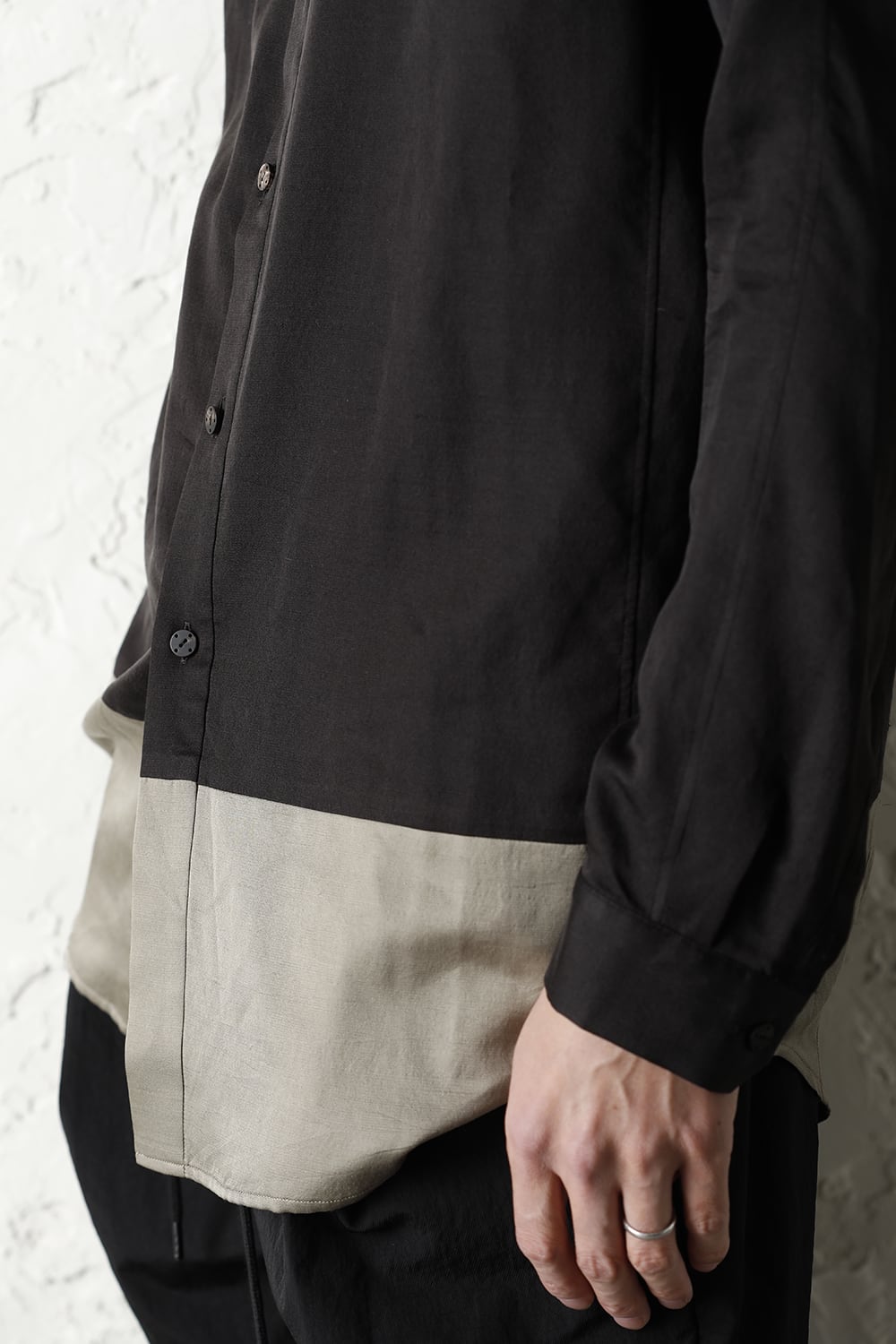 Shirt silk/wool satin sandblast finish Otter Gray Combi