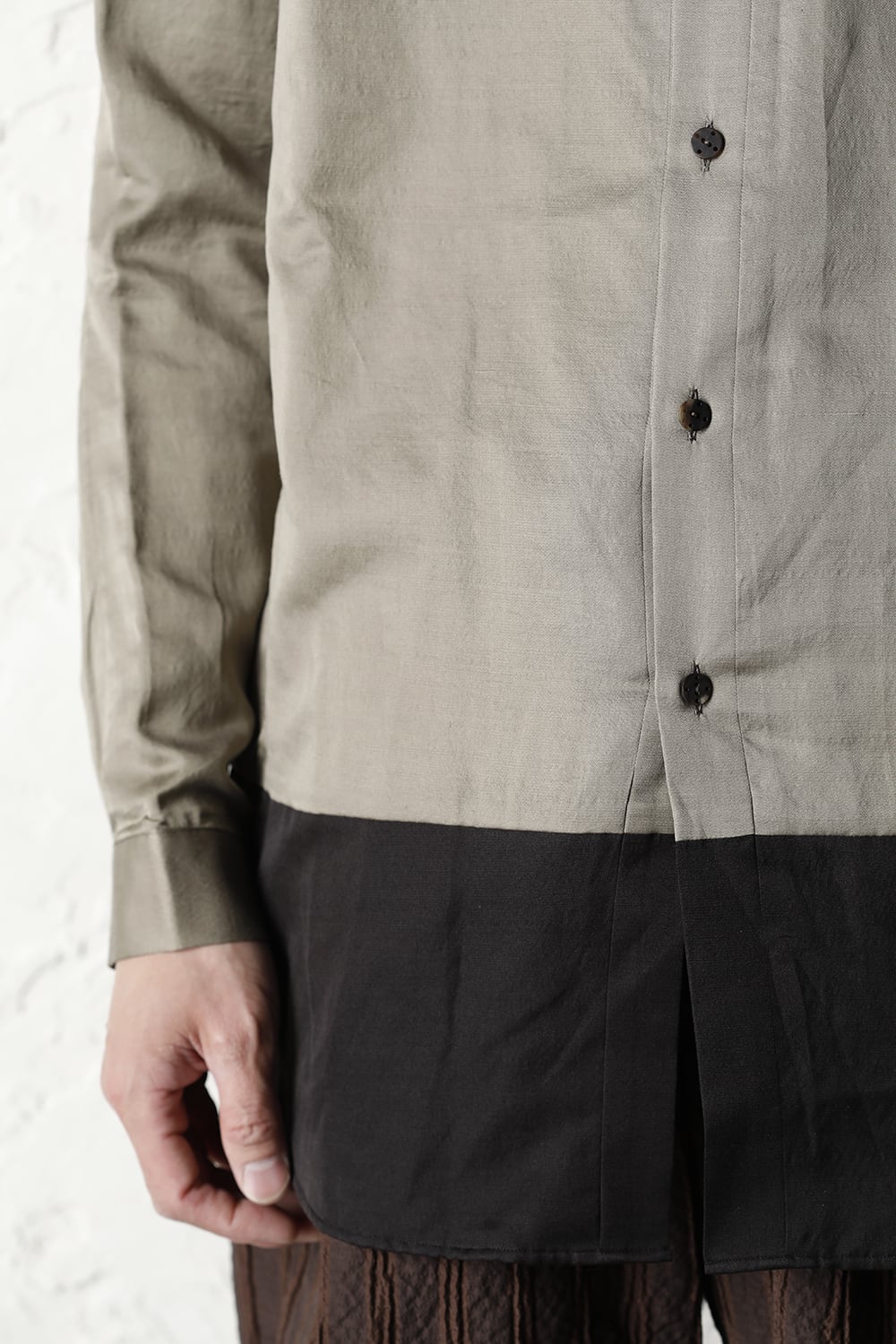 Shirt silk/wool satin sandblast finish Sand Beige Combi