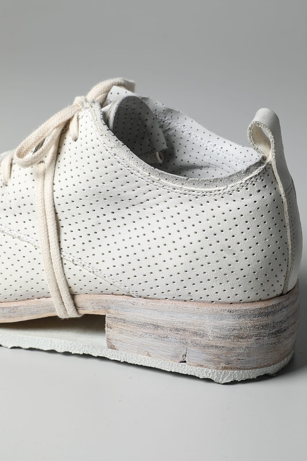 SHOE 1.1 WHITE LEATHER