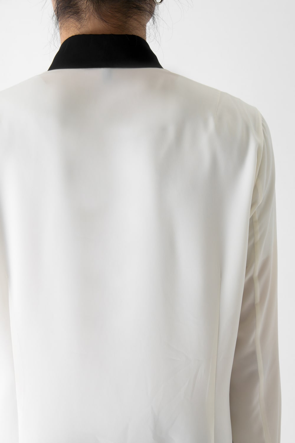 LAMBERT CREPE DE CHINE BOW COLLAR SHIRT