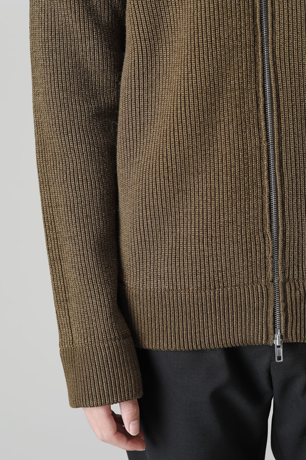 ドライバーズ ジップ アップ ニット Olive