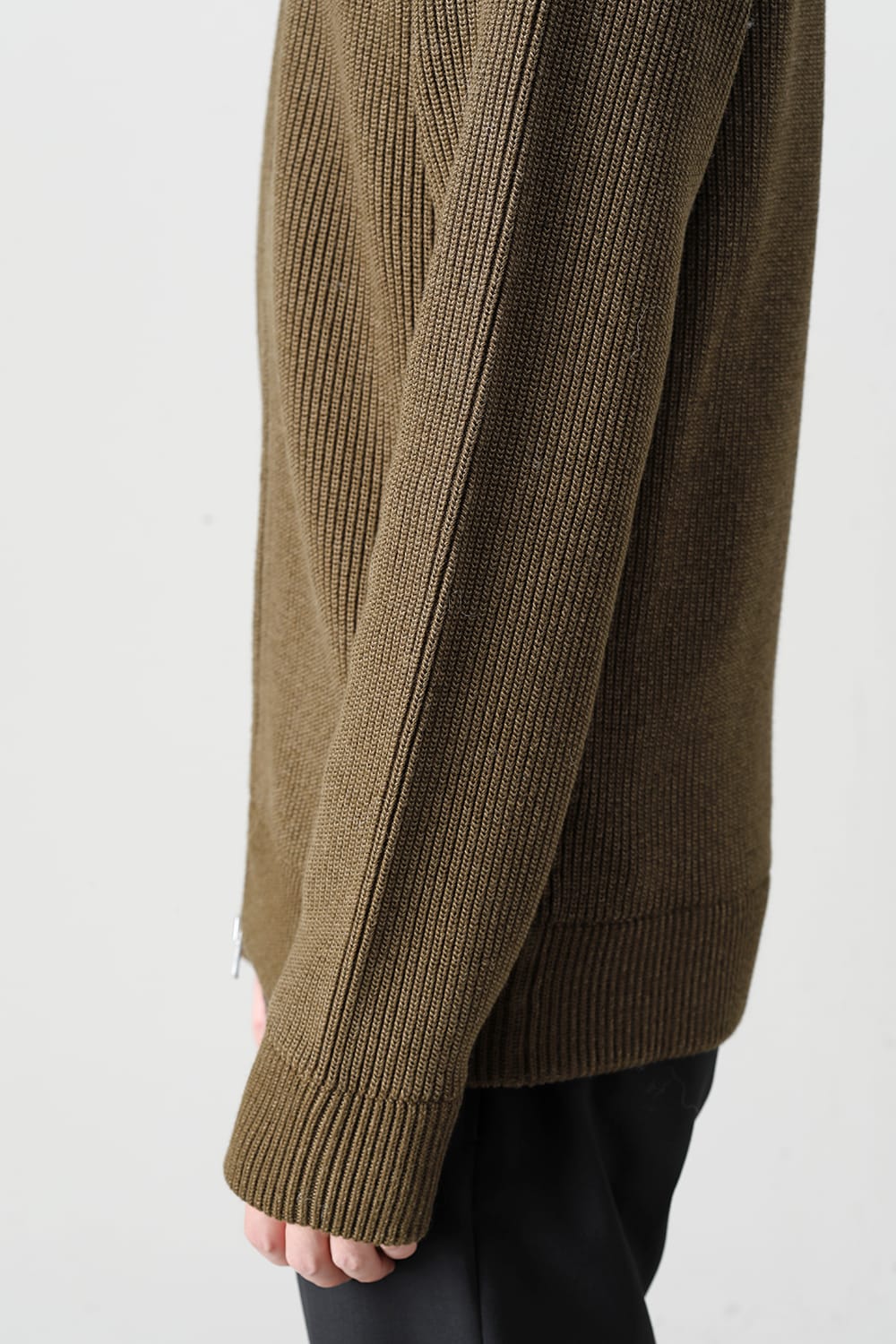 ドライバーズ ジップ アップ ニット Olive