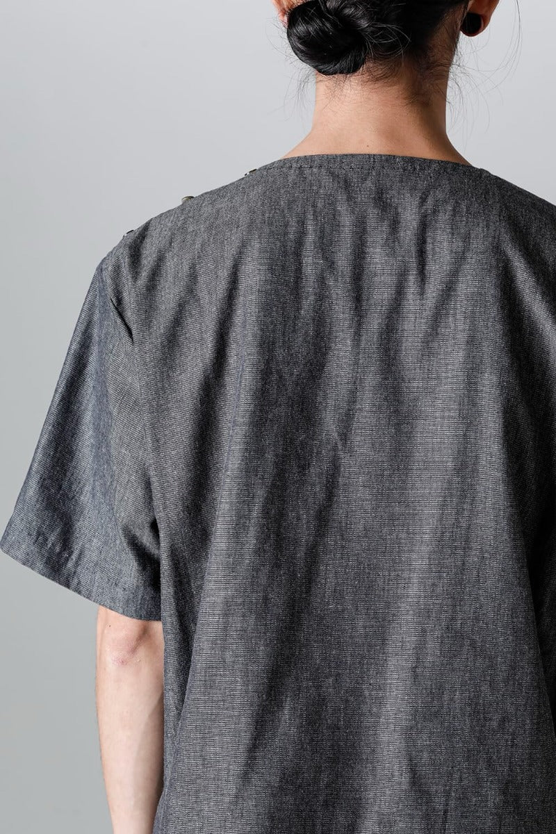 Side Button Tee Grey