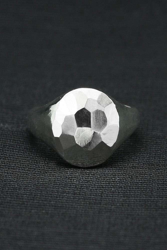 Signet Ring Oval Hammered