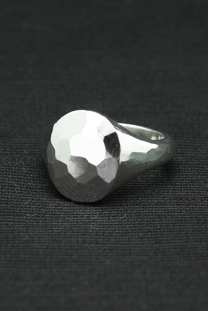 Signet Ring Oval Hammered