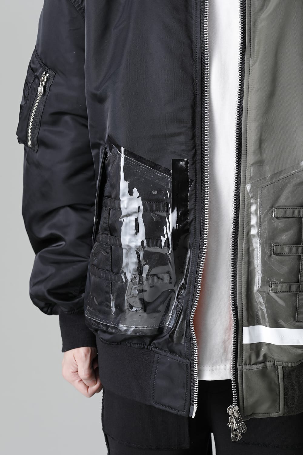 Oversized Two-tone Flight jacket. Olive x Black